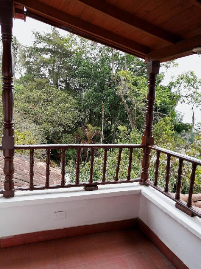 Eco Hostal Casa La Juana Bed and Breakfast Medellín Exteriör bild